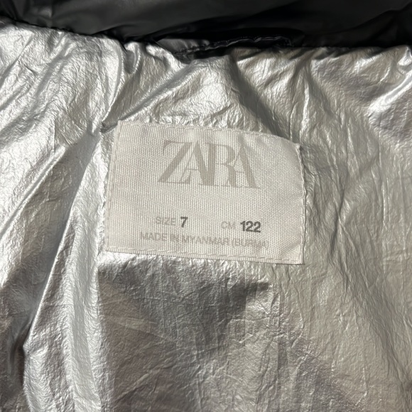 Zara boy’s puffer - Picture 5 of 5